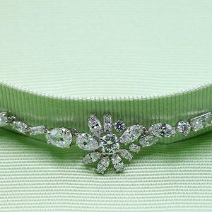 Swarovski Gema Collection - Necklace Mixed cuts, Flower, White. Item #5644666